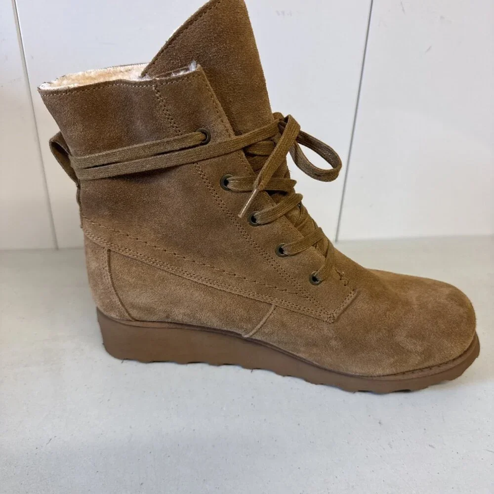 Bearpaw Krista‎ Suede Wool Sheepskin Lined Sz 11 Snow Boots Winter Wedge Booties